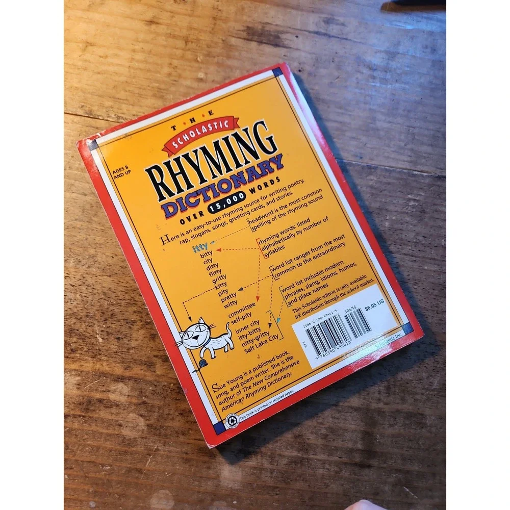 Scholastic Rhyming Dictionary: Over 15,000 - Paperback, by Young Sue - Very Good